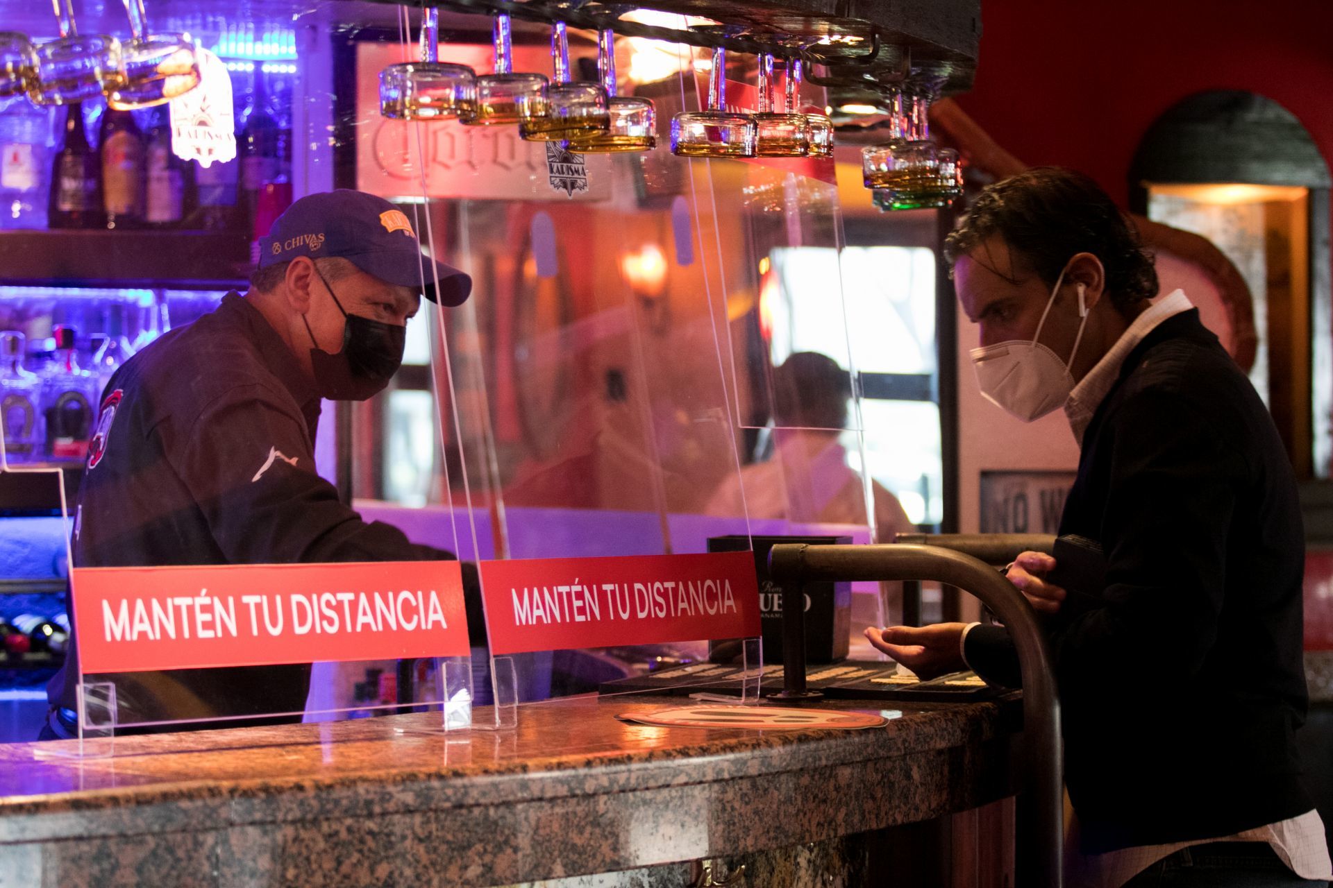 15 imágenes que muestran la 'nueva normalidad' con la reapertura de restaurantes en la CDMX
