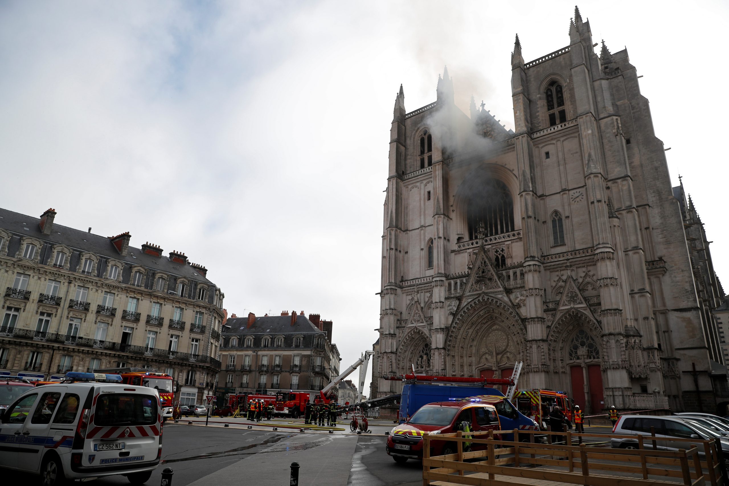 incendio en la Catedral de Nantes