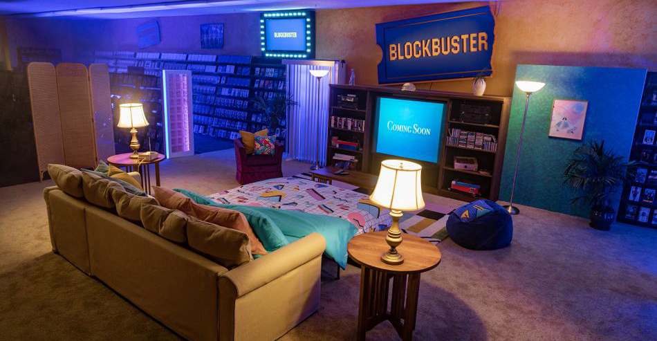 ¡Noche de películas! Convierten el último Blockbuster en un Airbnb