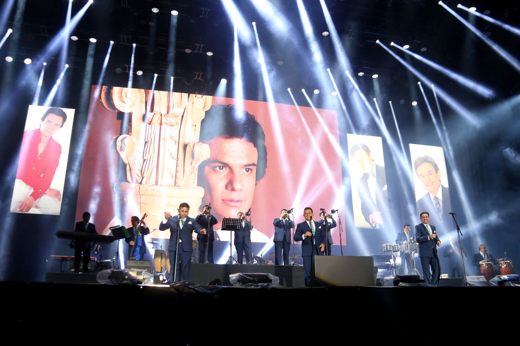 ¡Es hora de bailar en casa con La Sonora Santanera!