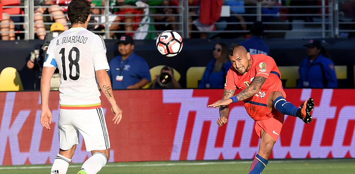 "Son accidentes": Layún comparó el 8-2 del Barcelona con el 7-0 de Chile a México