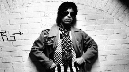 ¡Escucha "Cosmic Day", la nueva canción inédita de Prince!