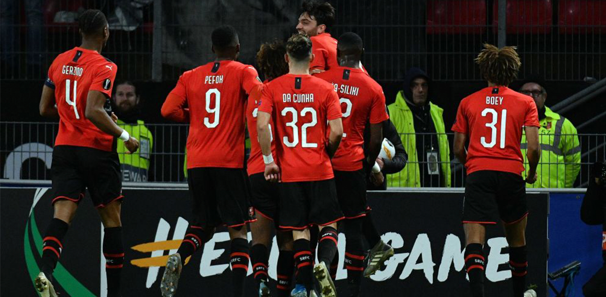 Celebración nivel: Rennes despertó a sus vecinos con himno de la Champions League en su estadio