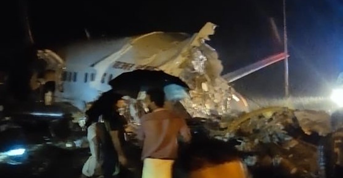 accidente-avion-aterrizaje-air-india-calcuta-muertos-heridos-02