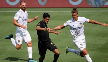 Carlos Vela sale lesionado en su regreso a la actividad en la MLS con el LAFC
