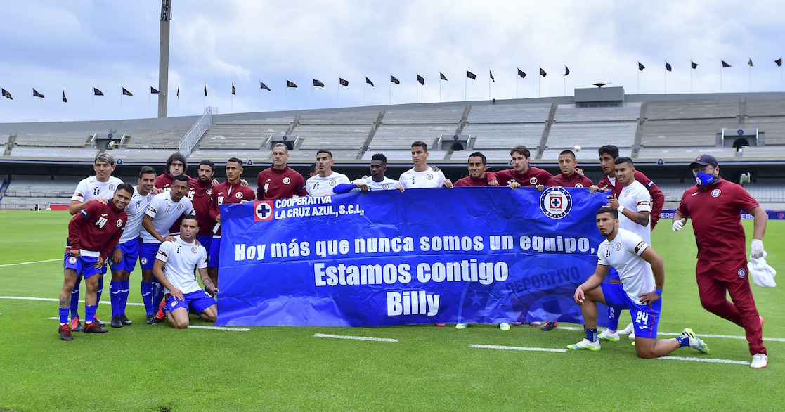 Twitter explota contra la pancarta de Cruz Azul en apoyo a Billy Álvarez