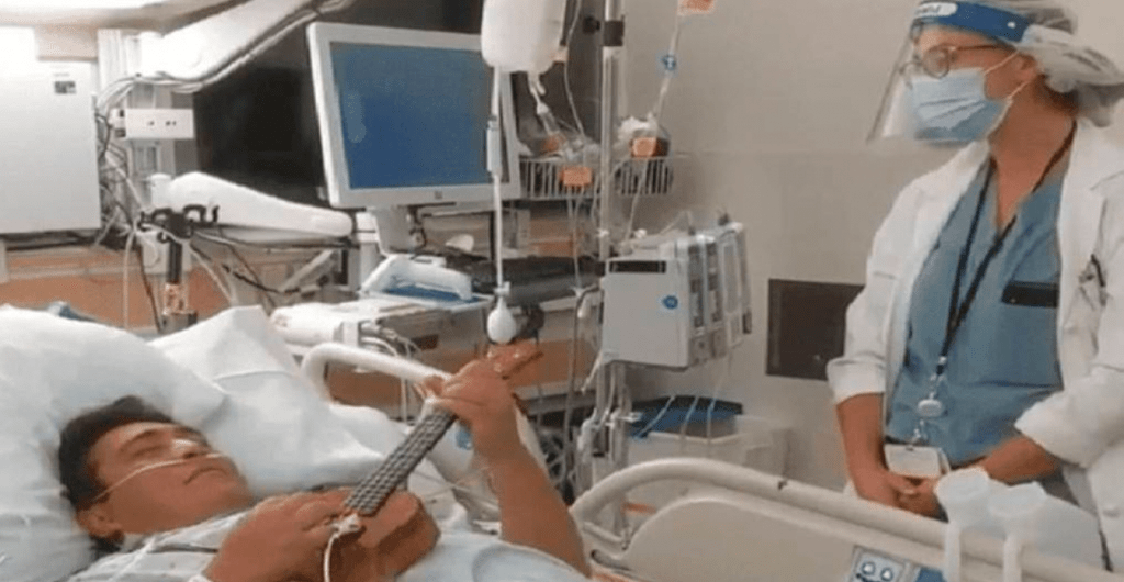 Doctora y paciente conmueven al internet cantando juntos "Stand By Me"