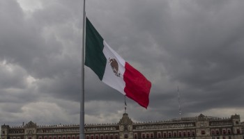 AMLO decreta 30 días de duelo nacional por las víctimas del coronavirus en México