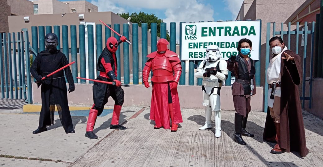 Ayuda de otra galaxia: Fans de Star Wars se unen para regalar comida afuera de un hospital en Yucatán