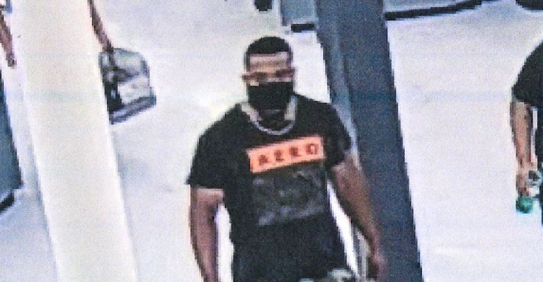 "Ahora tienes COVID": Buscan en EU a un hombre que abraza personas para ‘infectarlas’ de coronavirus