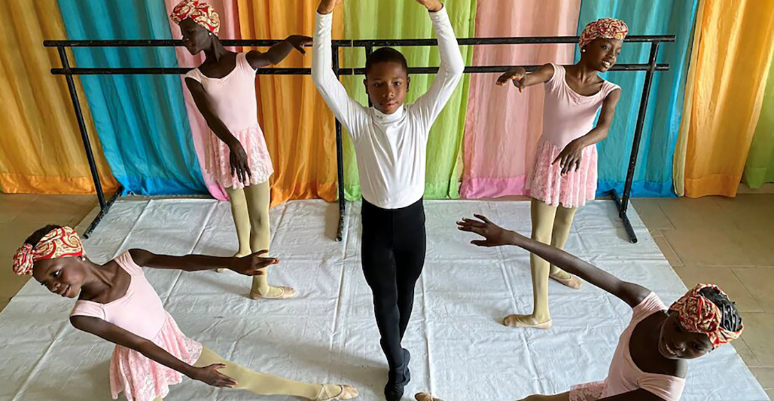 ¡Qué talento! Niño nigeriano gana beca de una escuela de ballet en Nueva York por un video viral