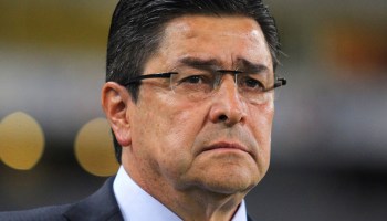 ¡Adiós, 'Flaco'! Chivas anunció la salida de Luis Fernando Tena