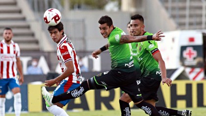 ¡El VAR al rescate! Revive el polémico primer gol de Chivas en el Guardianes 2020