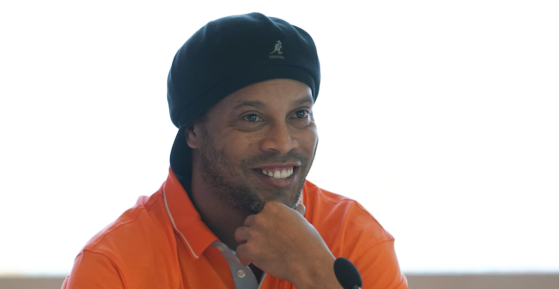 Ronaldinho queda al fin en libertad y lo festeja con el trailer de su documental