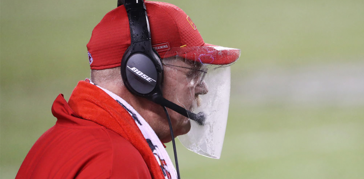 Jalón de orejas: Esta es la multa para entrenadores y equipos de la NFL que no usen mascarillas