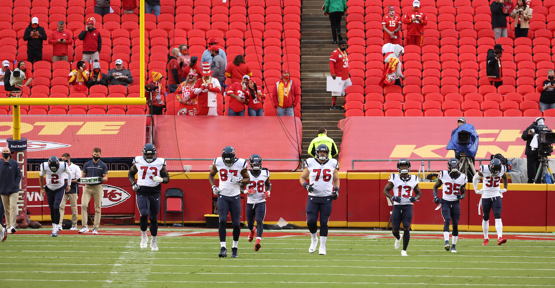 Los Texans abandonan la ceremonia del himno como protesta contra discurso de la NFL