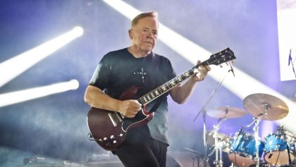 New Order está de regreso después de 5 años con "Be A Rebel"