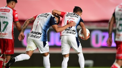 El gol de último minuto de Vega en el triunfo de Chivas ante Necaxa