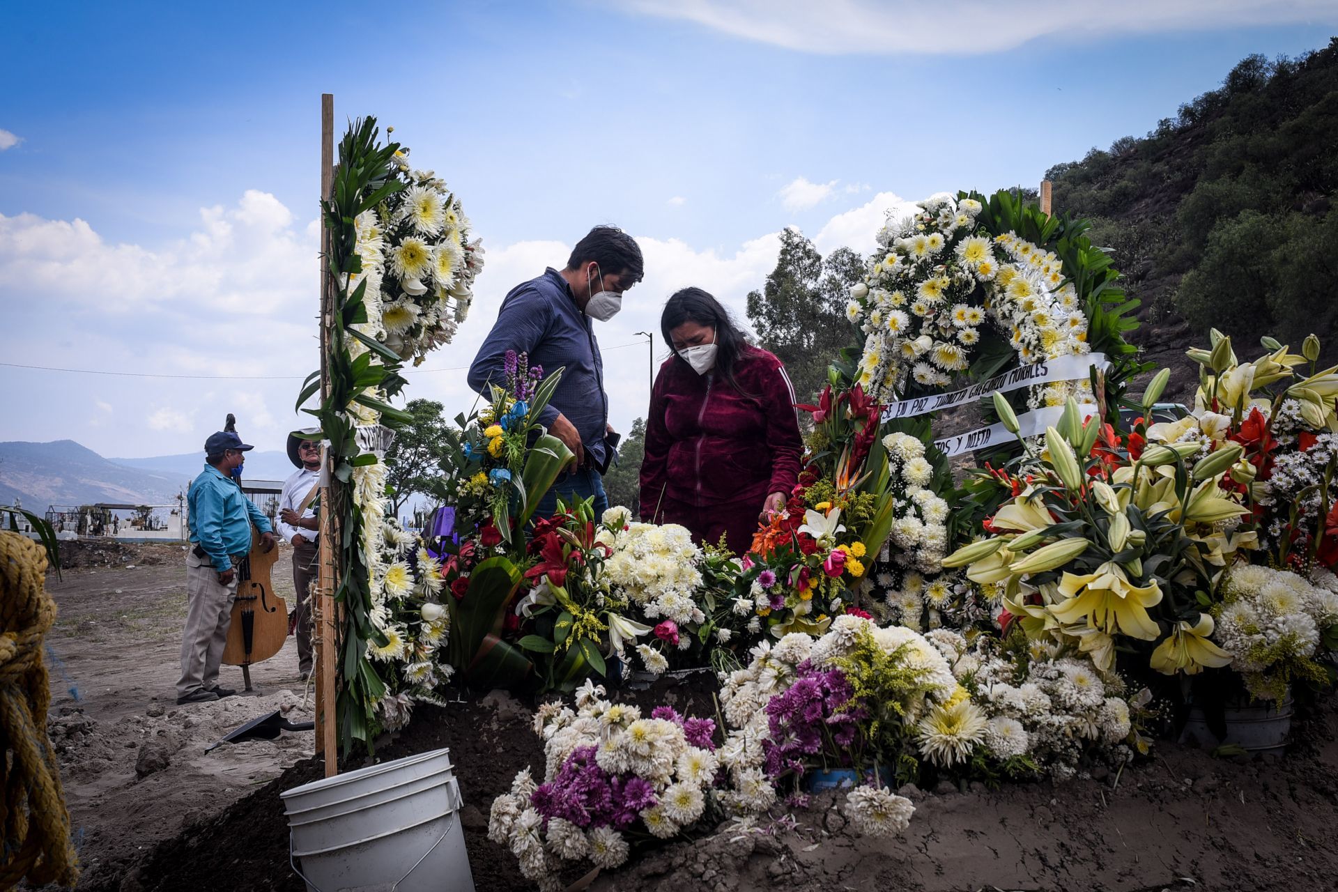 WSJ: Muertes por coronavirus han provocado desabasto de actas de defunción en México