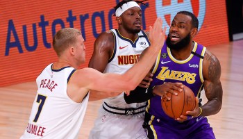 Lakers se instalan en la Final de la NBA tras romper sequía en el Oeste