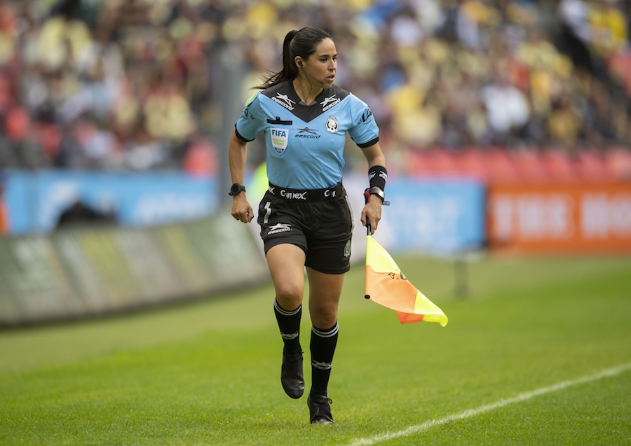 ¿Quiénes son las dos mujeres árbitros en el juego entre México y Guatemala?