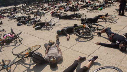 #LutoCiclista: Las imágenes de la protesta en el Monumento a la Revolución por ciclistas atropellados