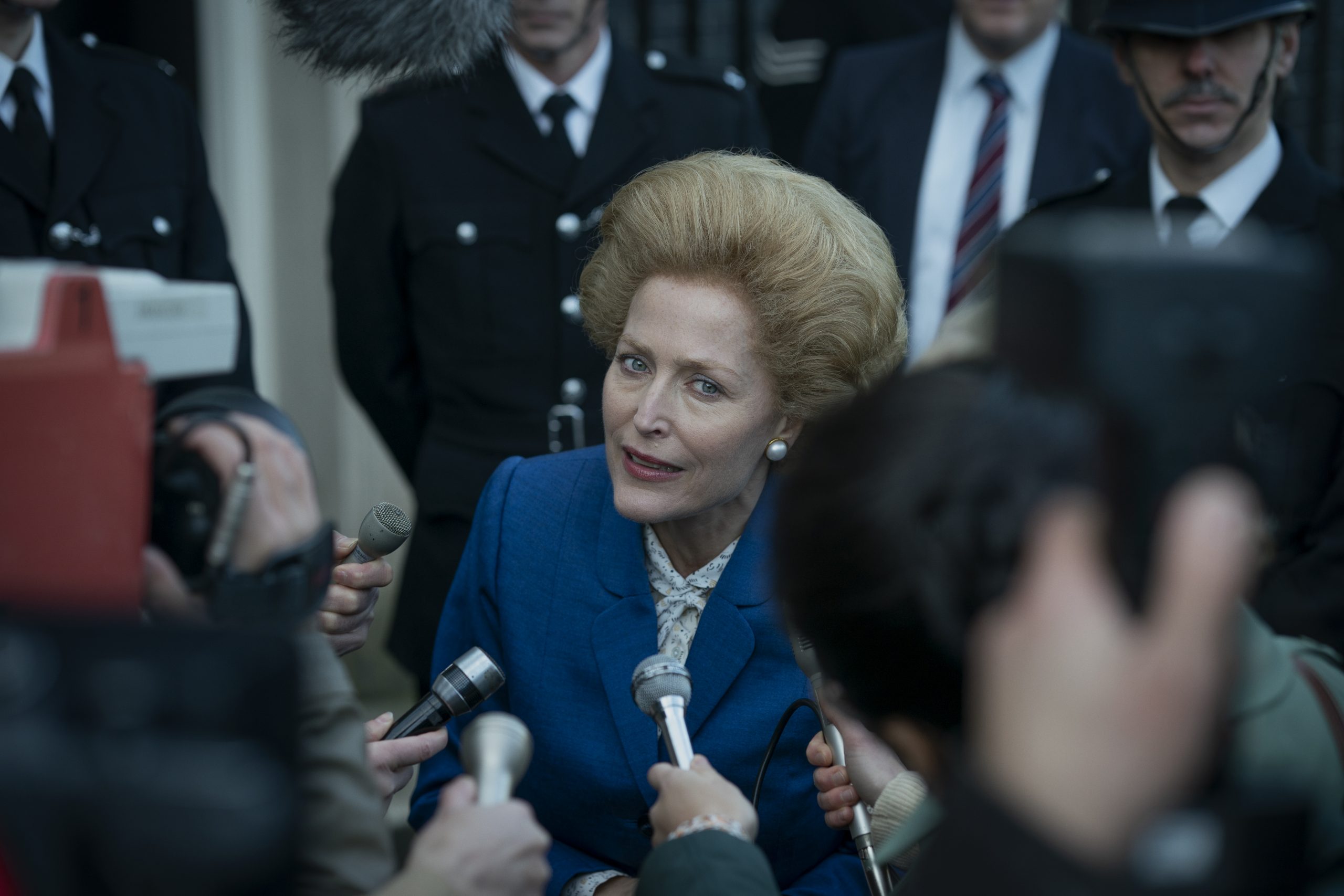 La Reina Isabel II y Margaret Thatcher chocan en el nuevo tráiler de la cuarta temporada de 'The Crown' 
