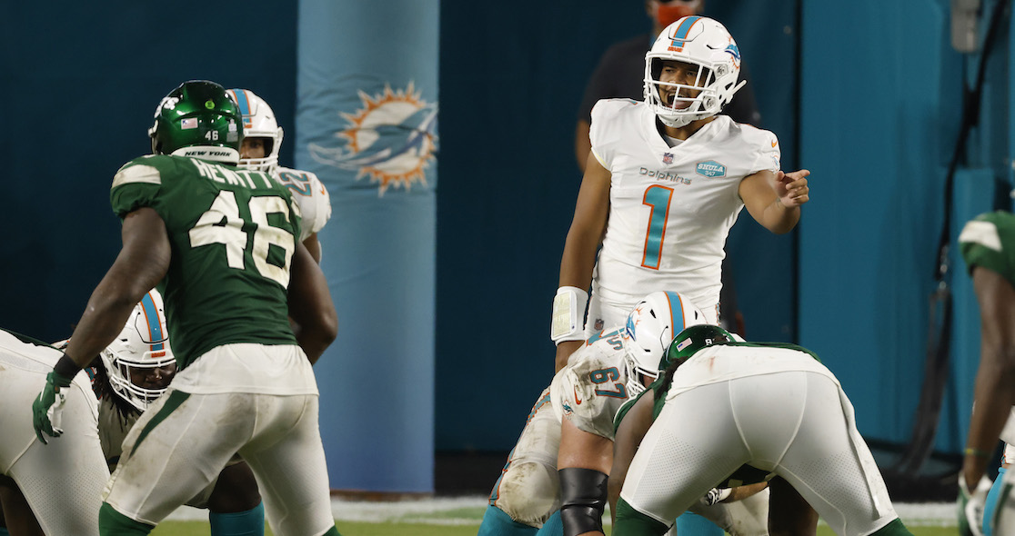 El debut de Tua Tagovailoa en la blanqueada de los Dolphins ante lo que queda de los Jets