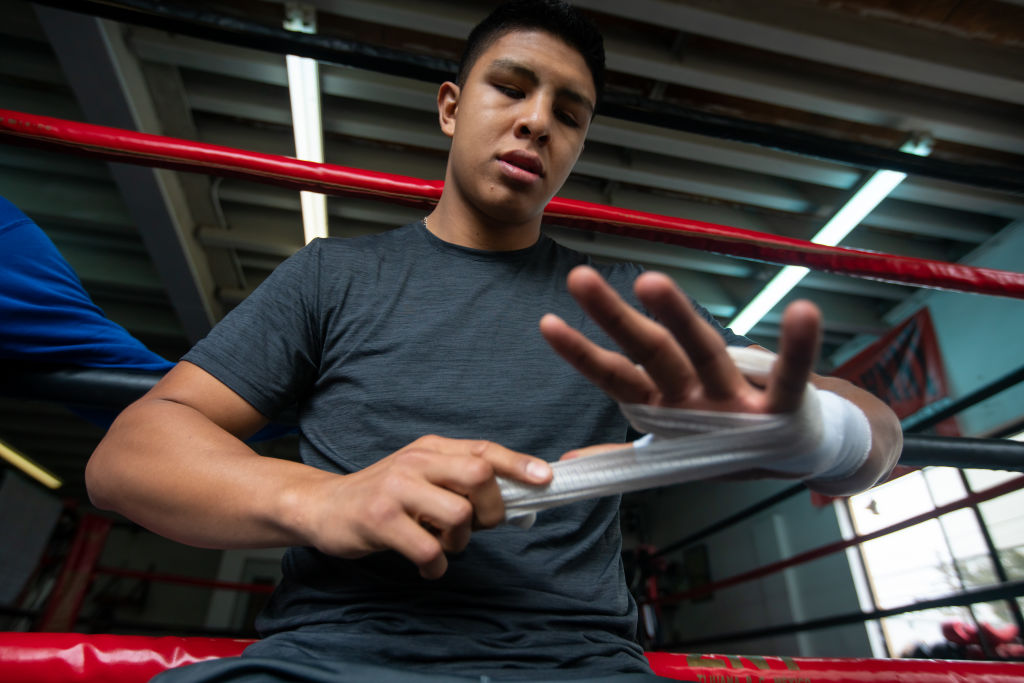 La victoria de Jaime Munguía tras el brutal corte en el labio de Tureano Johnson