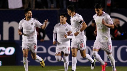 Chivas daría de baja a Villalpando, la 'Chofis' López, 'Gallito' Vázquez y Alexis Peña por indisciplina