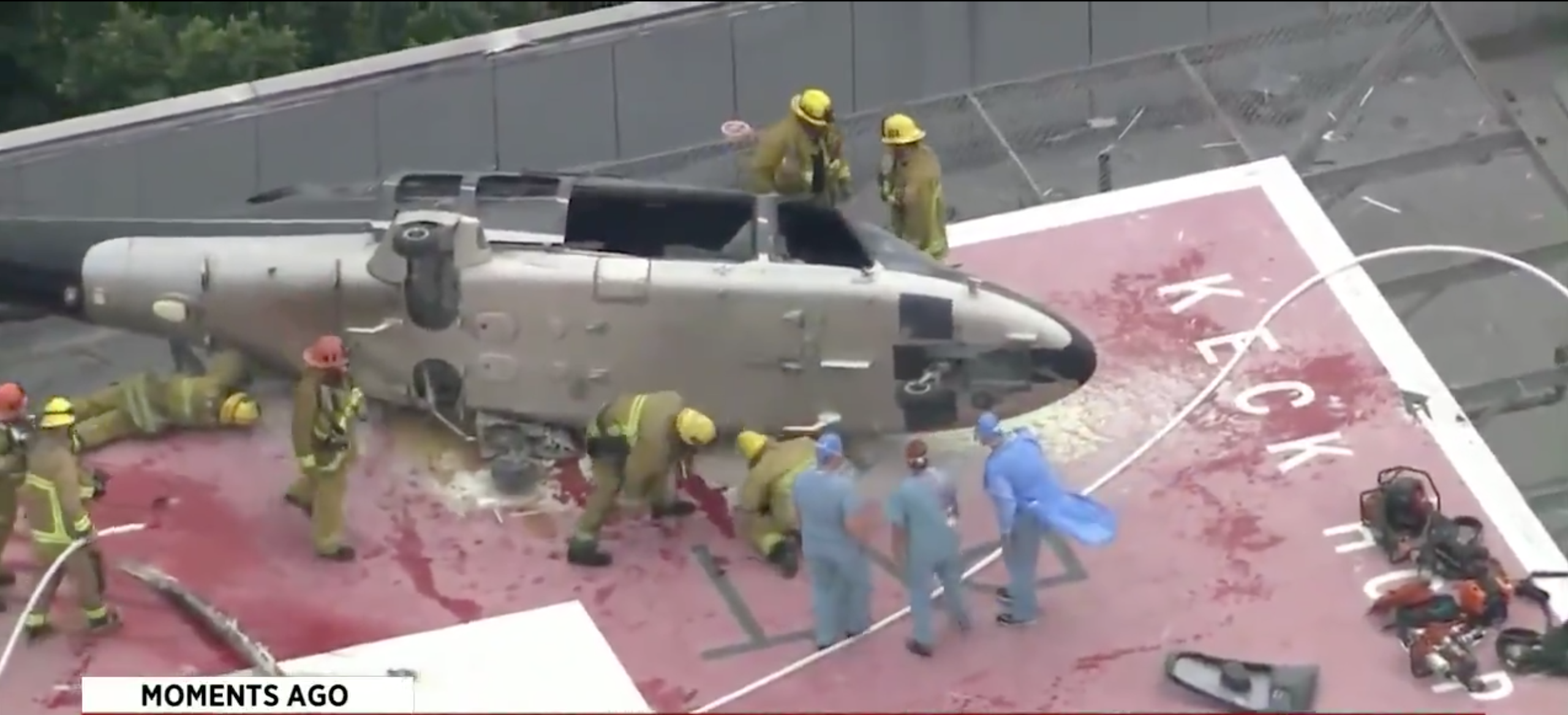 Helicóptero que traslada un corazón para trasplante se estrella; lo recuperan y éste cae al suelo