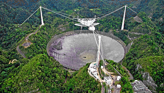 Estudiantes, científicos y gobernadores imploran salvar el Observatorio de Arecibo