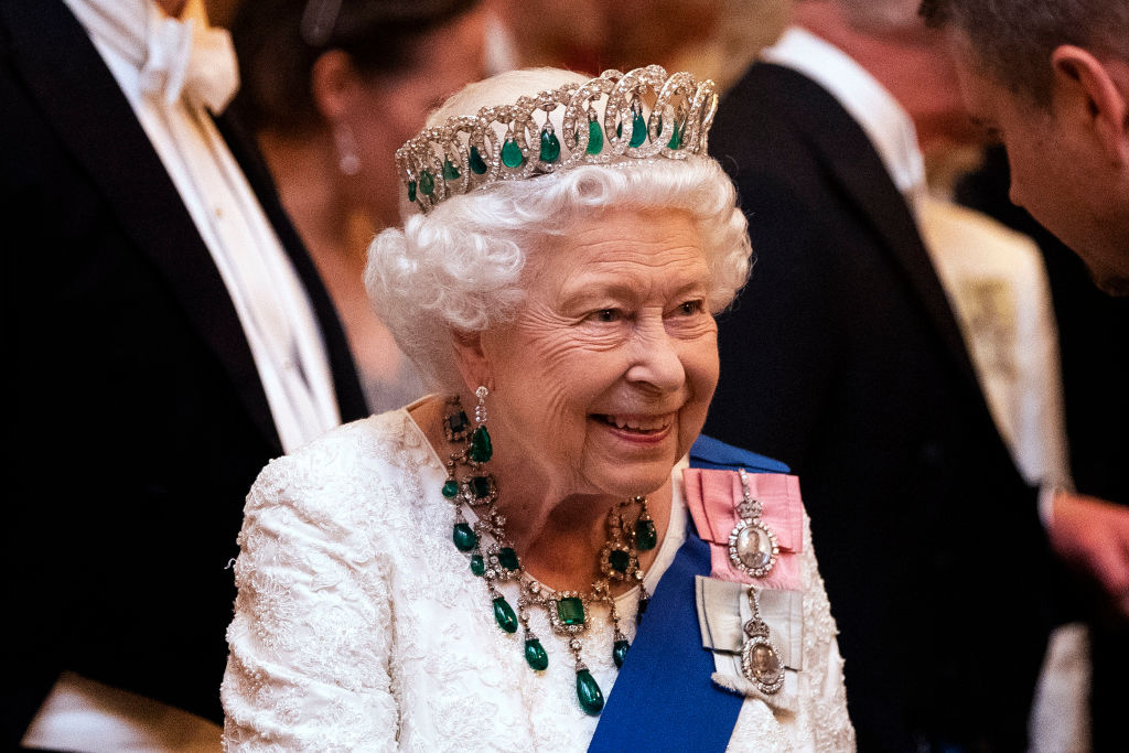 Ora, ora: Estación de radio anuncia por error la muerte de la reina Isabel II y otras celebridades