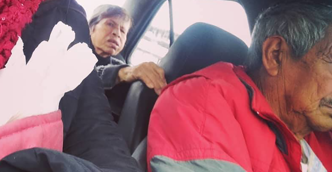 Amor incondicional: Abuelito taxista lleva a su esposa con Alzheimer para cuidarla mientras trabaja