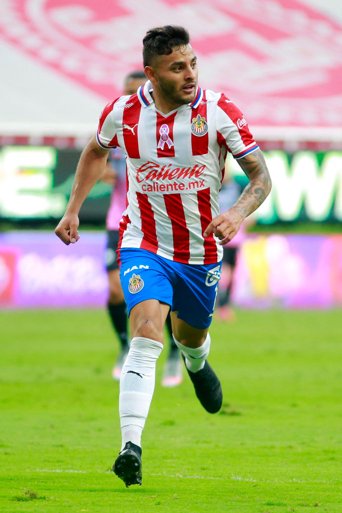 El sueldazo que tiene Alexis Vega tras renovación con Chivas