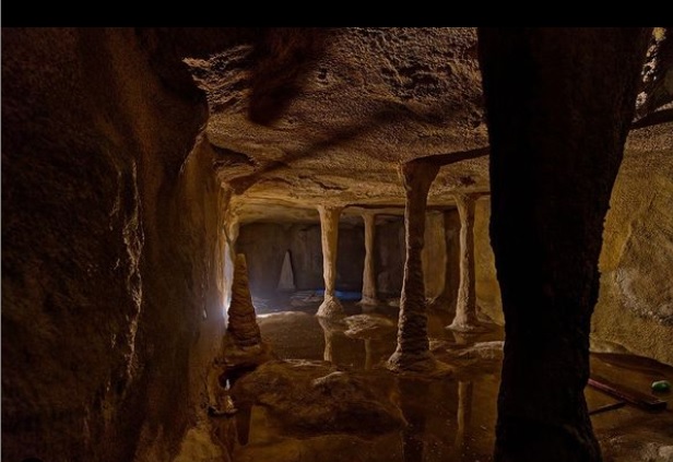 Polonia inauguró ‘Deepspot’, la alberca más profunda del mundo ¡con ruinas mayas!