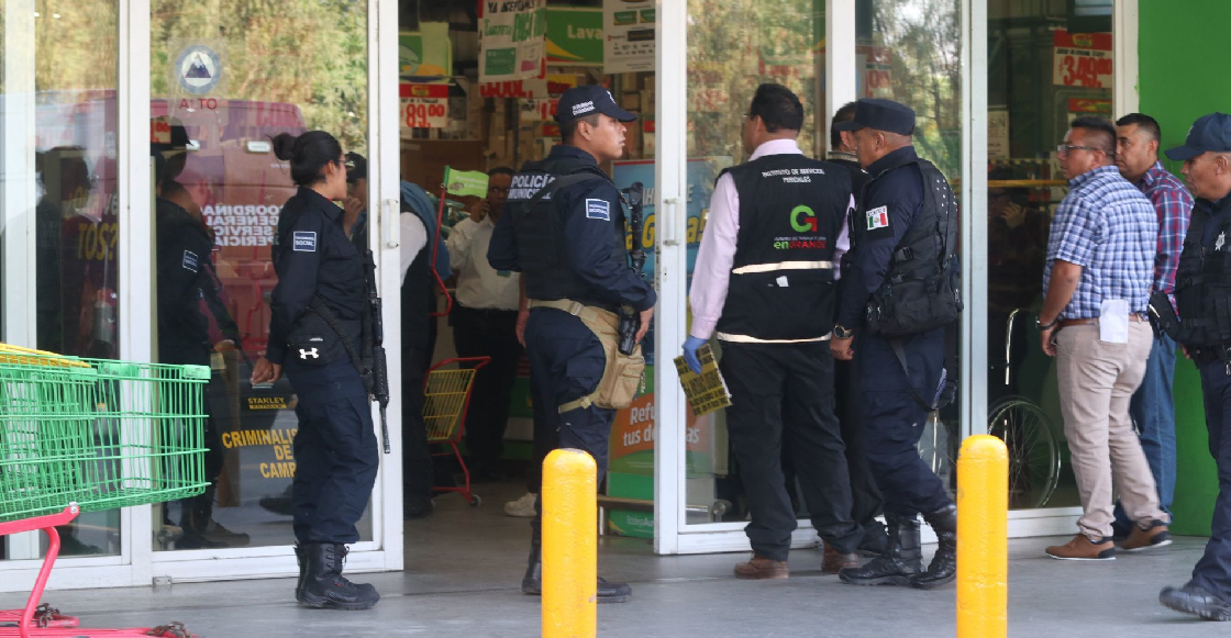 Guardias de seguridad agreden a una mujer y a su hijo de 10 años en Tlalnepantla