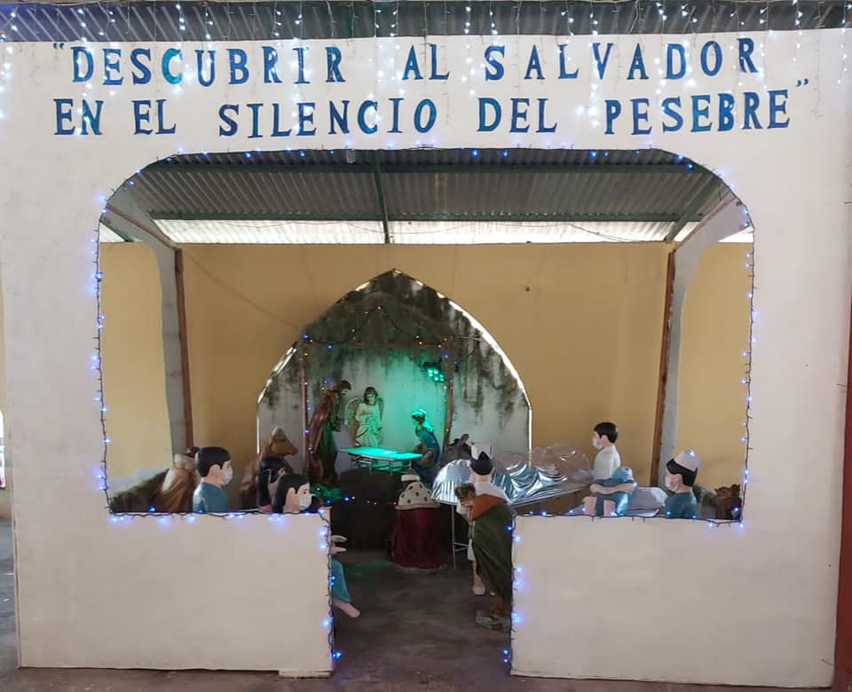  Iglesia de Tabasco incluye al personal médico en su nacimiento