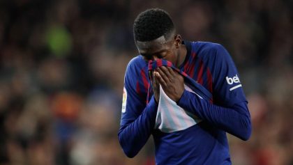 Ousmane Bembéle sufriendo con el Barcelona