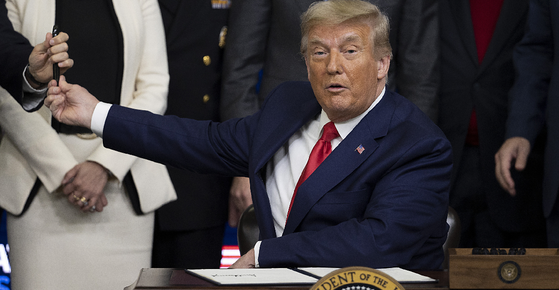 Trump insinúa que el hackeo masivo contra EU afectó las elecciones y por eso perdió