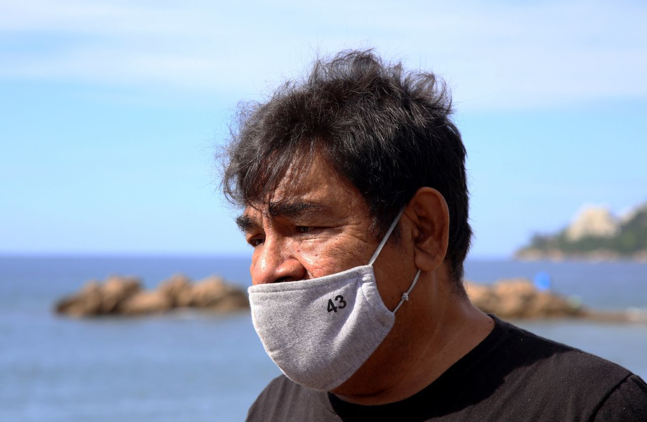 ACAPULCO, GUERRERO, 13AGOSTO2020.- El vocero de los padres de los 43 normalistas desaparecidos de Ayotzinapa, Felipe de la Cruz, en la conferencia de prensa que ofreció en Acapulco para anunciar la reunión que sostendrán con el presidente de México Andrés Manuel López Obrador, supuestamente en la misma se darán a conocer los nombres de los militares que participaron en la desaparición de los normalistas la noche del 26 de septiembre del 2014 en Iguala, Guerrero. 