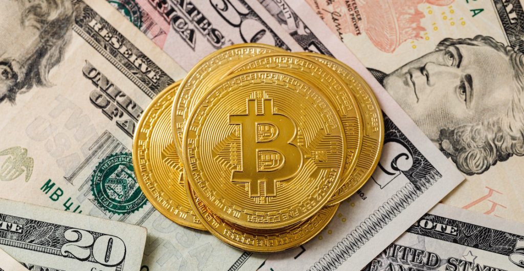 Bitcoin supera los 30 mil dólares