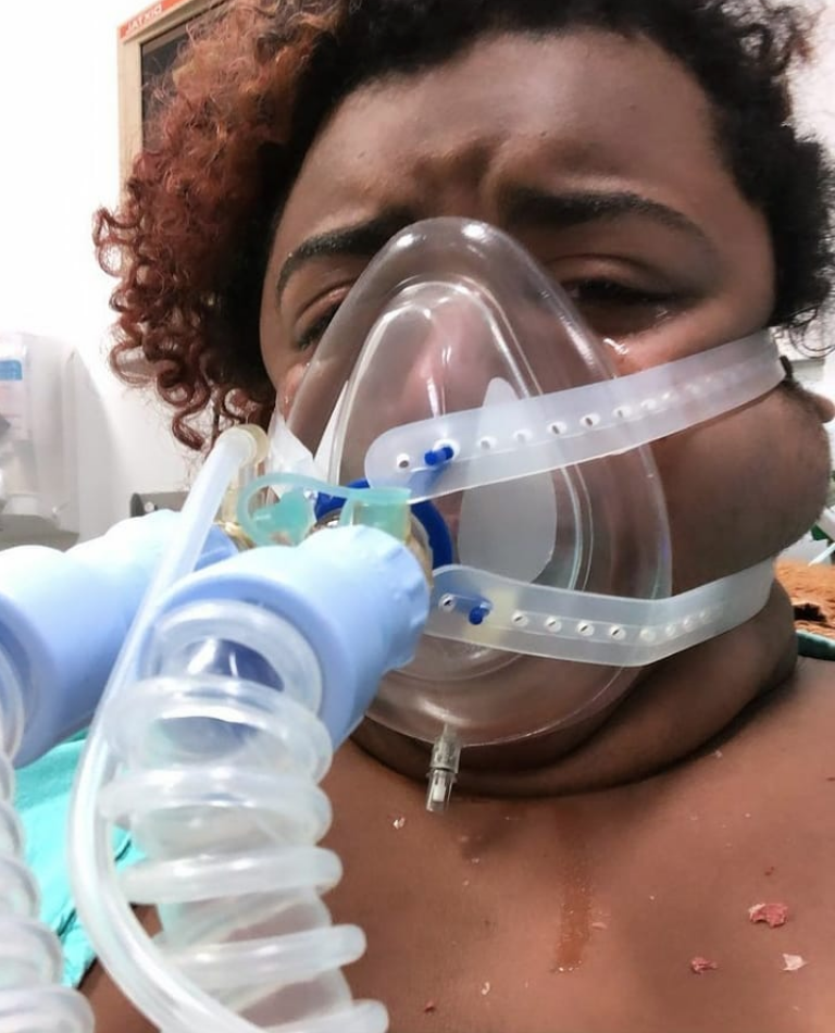 Influencer que no creía en el COVID-19 muere por complicaciones de la enfermedad