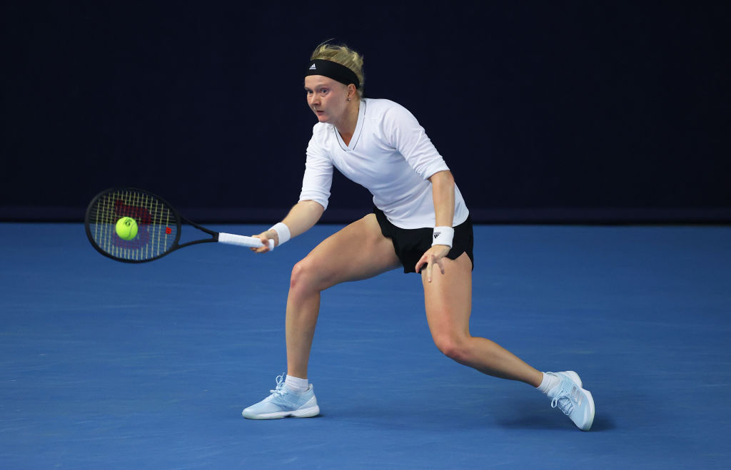 Francesca Jones, la tenista británica con 8 dedos y que festeja en español