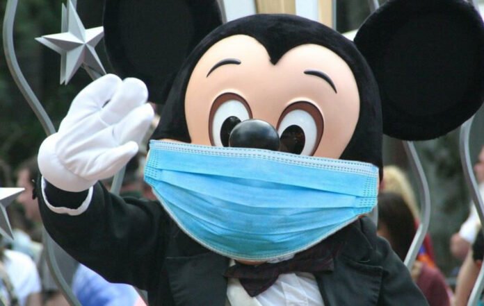 Disneyland Anaheim: De parque de diversiones a centro de vacunación masiva