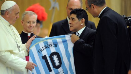 El mensaje del Papa Francisco sobre Maradona: "Era un poeta en el campo y un hombre frágil"