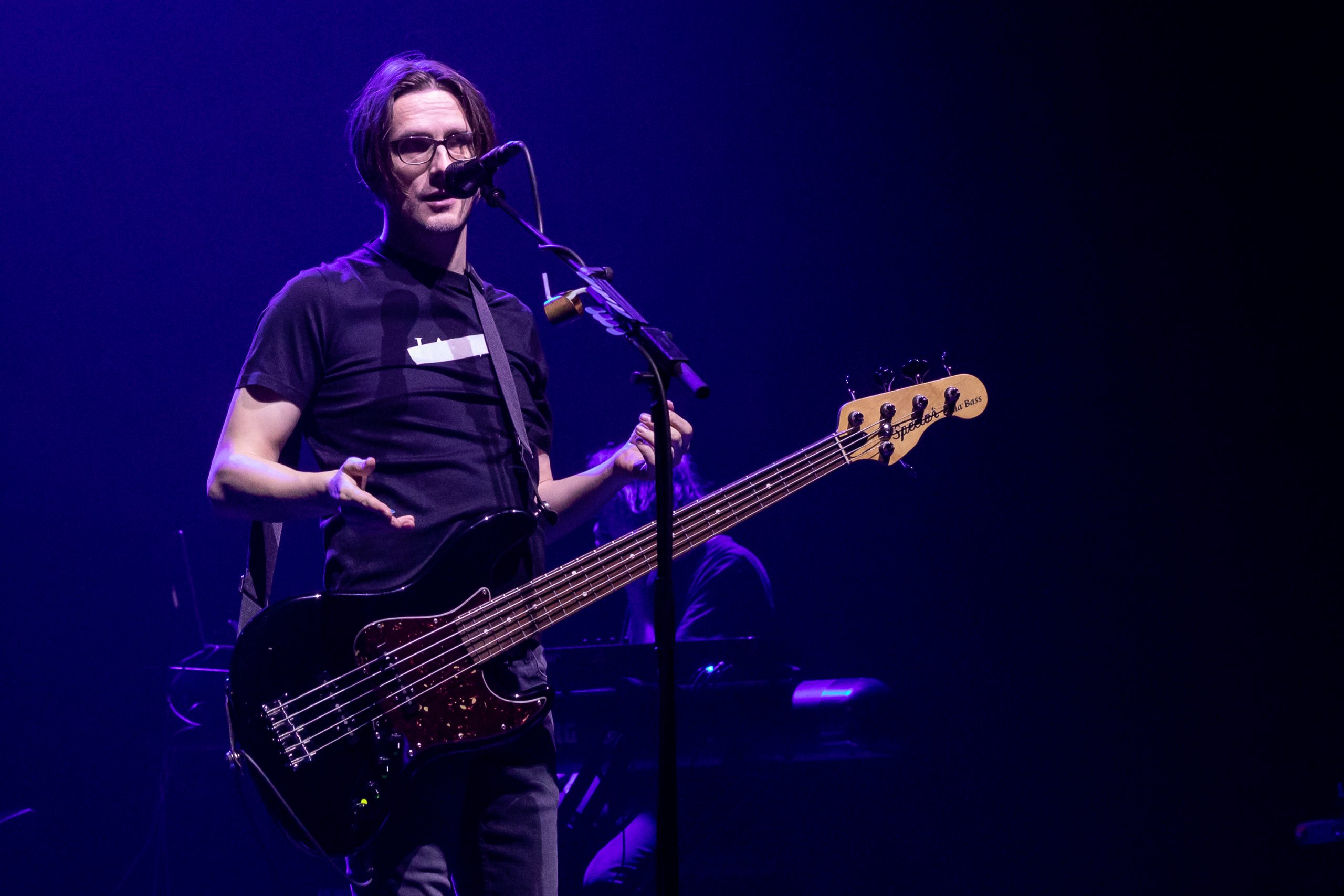 Steven Wilson estrena una reflexiva y experimental rola de su próximo disco