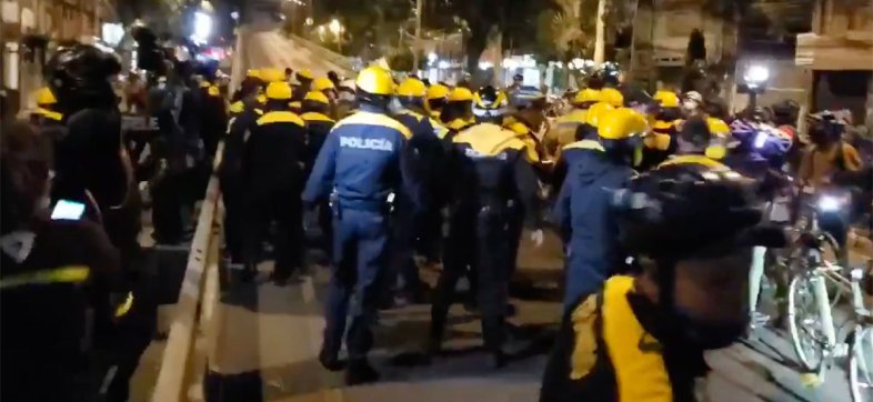 Policias golpean a ciclistas en la CDMX