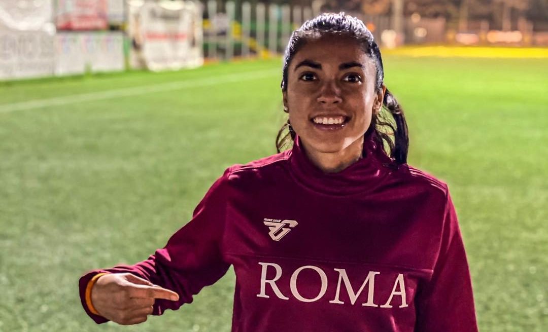 ¿Quién es Ana Lucía Martínez, la guatemalteca que triunfa en el futbol europeo?