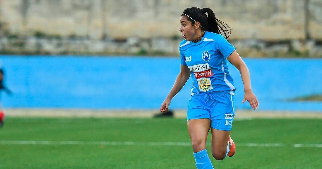 ¿Quién es Ana Lucía Martínez, la guatemalteca que triunfa en el futbol europeo?